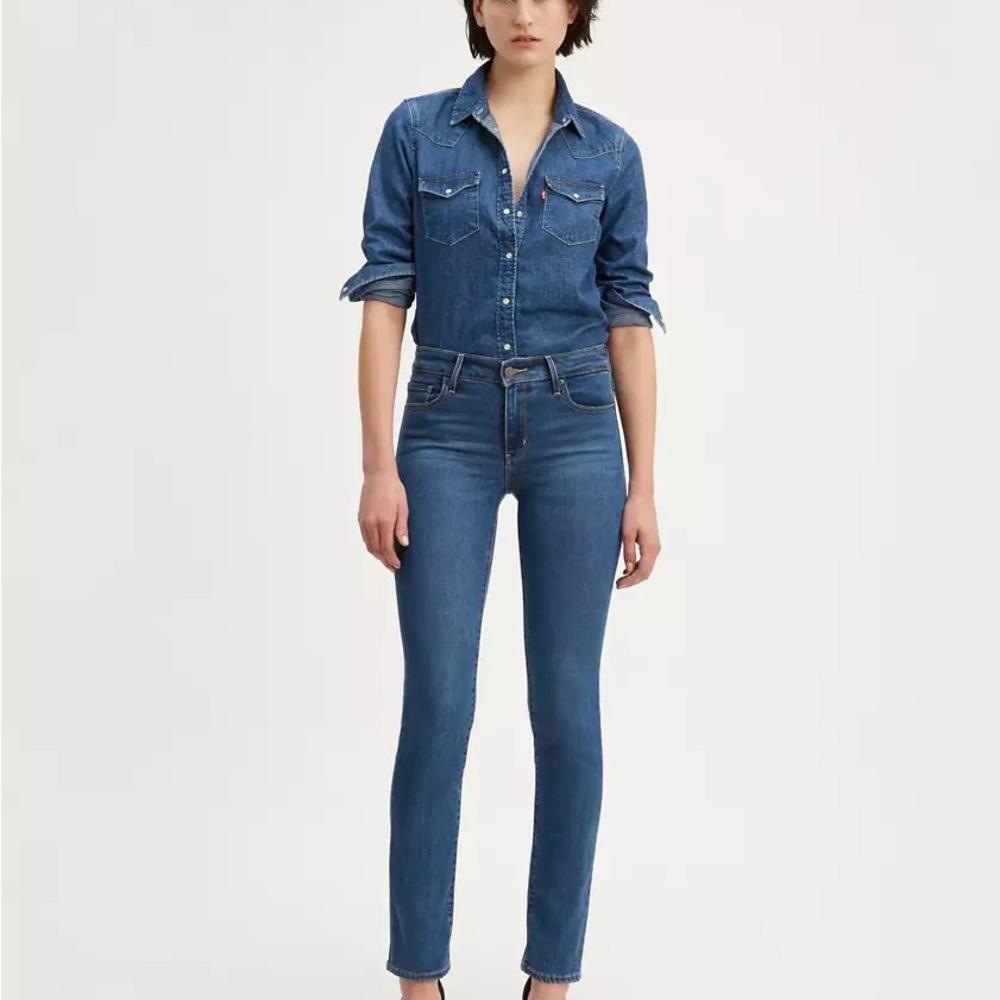 Levi’s 712 Slim Jeans